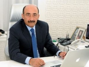 Əbülfəs Qarayev işindən azad olundu